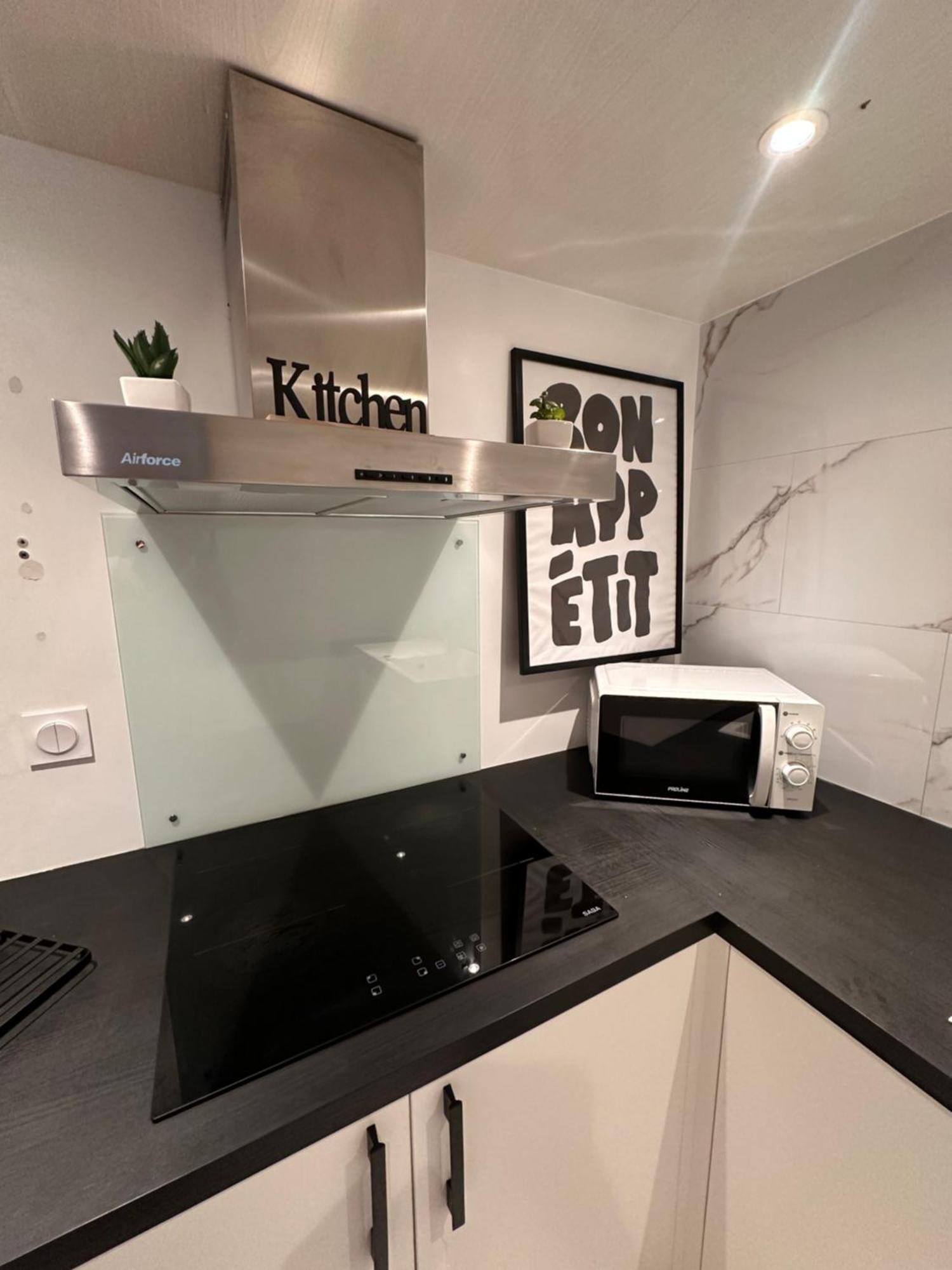 Jolie Dependance Equipee Apartment Cholet Exterior photo